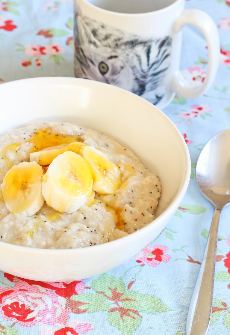 Banana poppyseed and golden syrup porridge 1.jpg