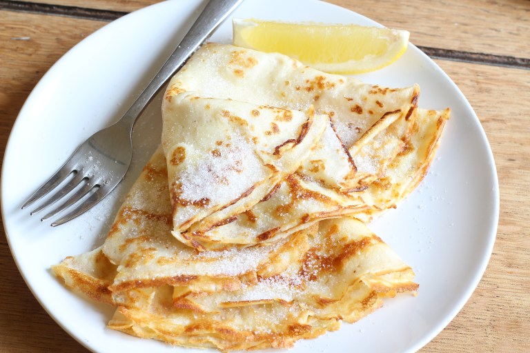 Pancakes with lemon and sugar1